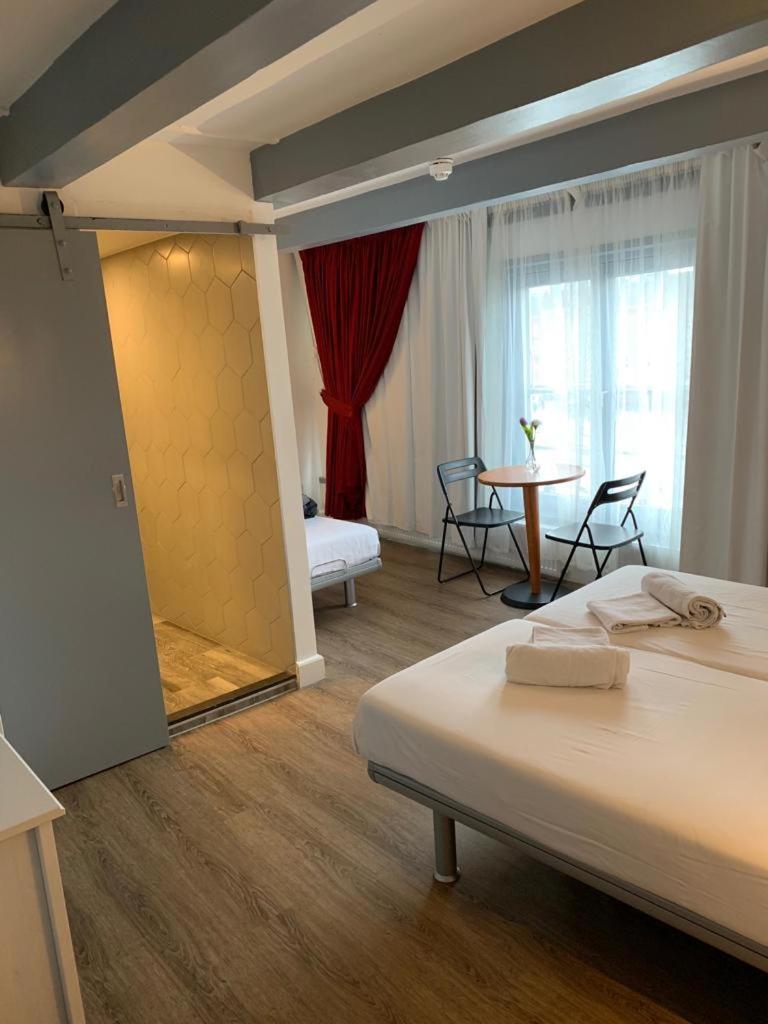 Hotel Restaurant Old Bridge Амстердам Екстериор снимка