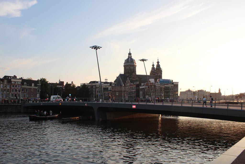 Hotel Restaurant Old Bridge Амстердам Екстериор снимка