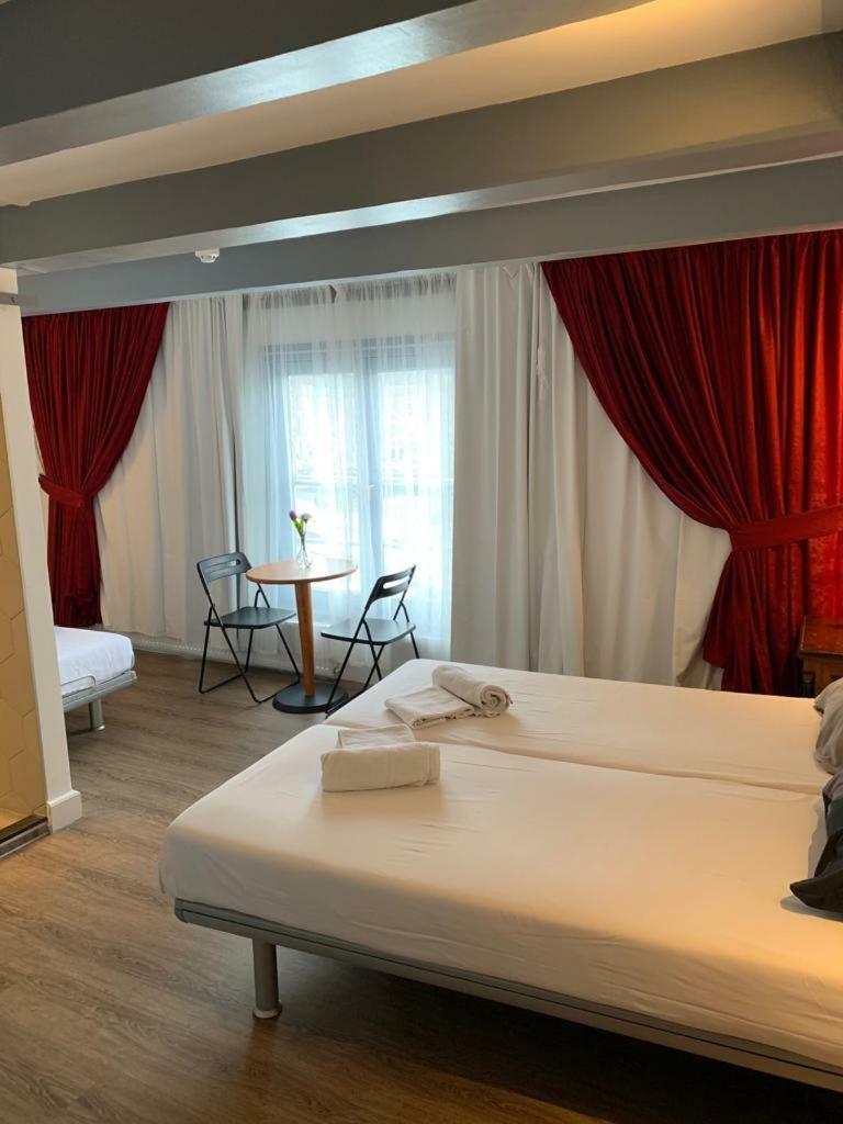Hotel Restaurant Old Bridge Амстердам Екстериор снимка